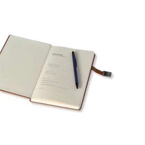 Tokalı Sert Kapaklı Logo Baskılı Tarihsiz Defter